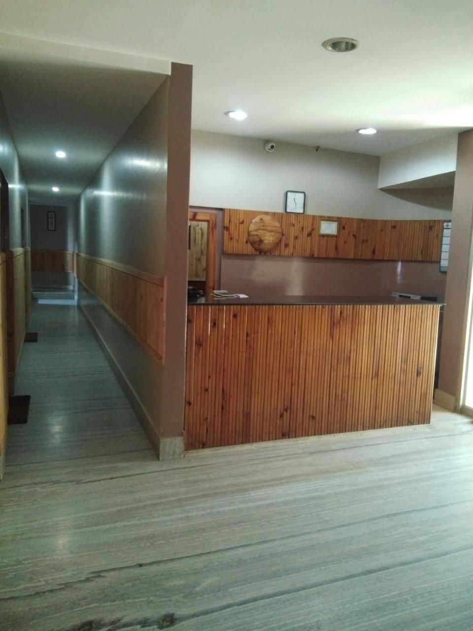 Hotel Pine Kohima Экстерьер фото