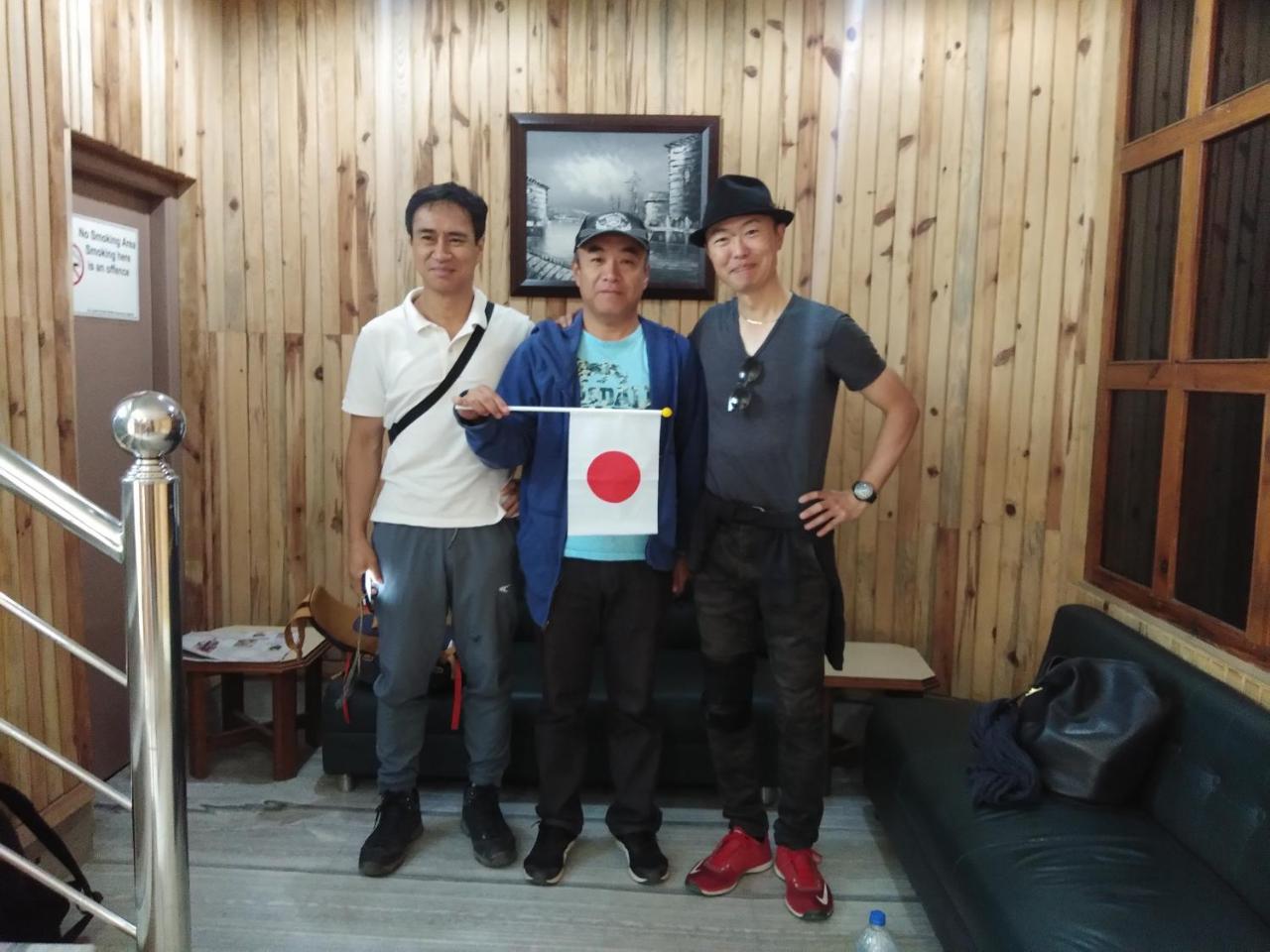 Hotel Pine Kohima Экстерьер фото